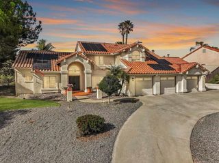 8842 Summerhill Pt, Alpine, CA 91901