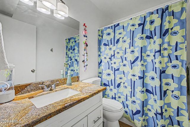 225 N STANDAGE -- 44, Mesa, AZ 85201