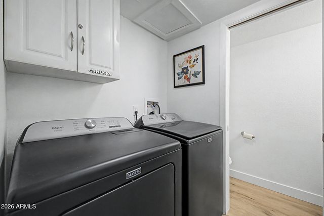 225 N STANDAGE -- 44, Mesa, AZ 85201