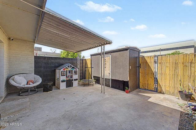 225 N STANDAGE -- 44, Mesa, AZ 85201