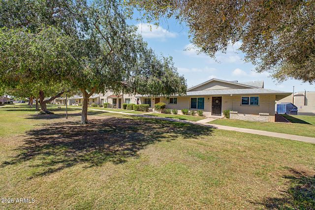 225 N STANDAGE -- 44, Mesa, AZ 85201