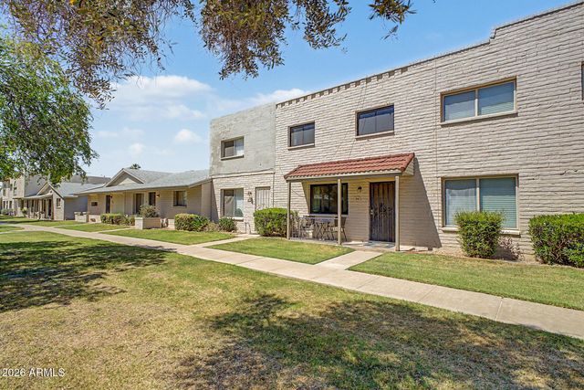 225 N STANDAGE -- 44, Mesa, AZ 85201