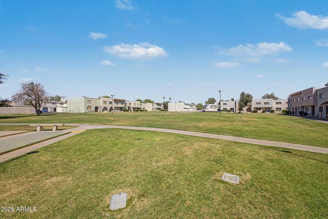 225 N STANDAGE -- 44, Mesa, AZ 85201