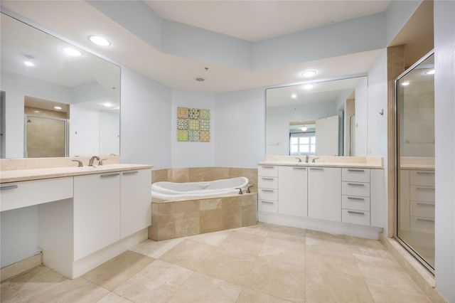 14951 Royal Oaks Lane 1109, North Miami, FL 33181