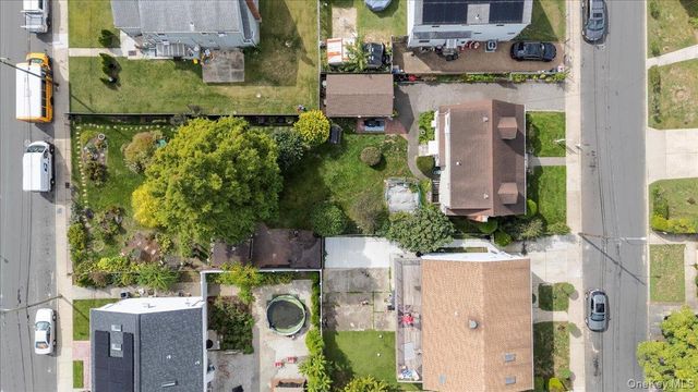 126 Carnegie Avenue, Elmont, NY 11003