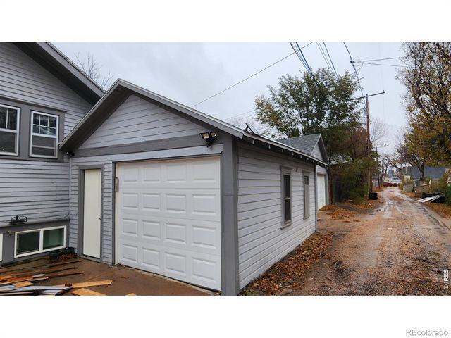 709 S 2nd Avenue, Sterling, CO 80751