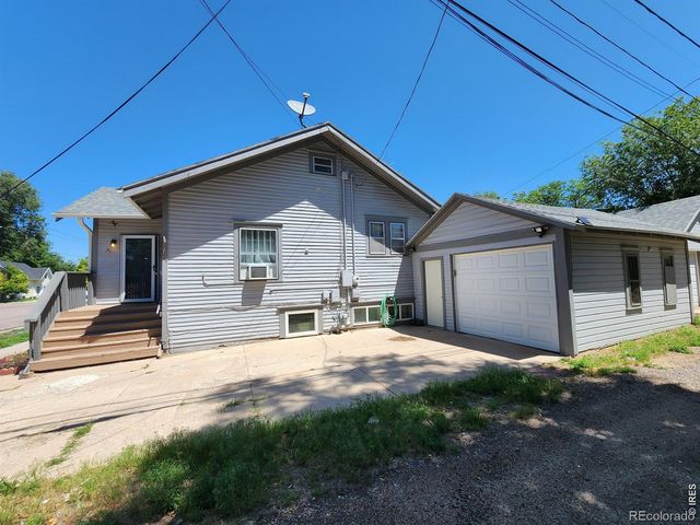 709 S 2nd Avenue, Sterling, CO 80751