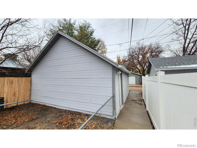 709 S 2nd Avenue, Sterling, CO 80751