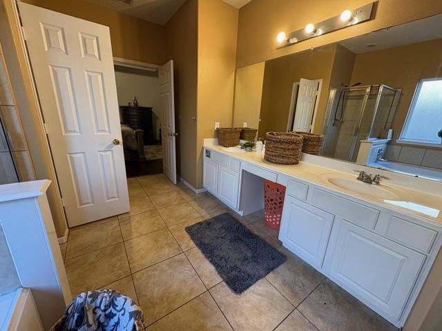 5915 Annatto Drive, Baytown, TX 77521