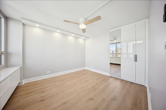 88 W Schiller Street 2107L, Chicago, IL 60610