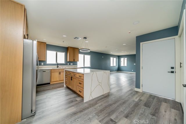 263 S 7th Street, Colton, CA 92324