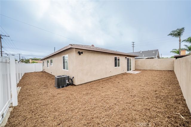 263 S 7th Street, Colton, CA 92324