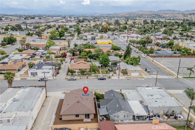 263 S 7th Street, Colton, CA 92324