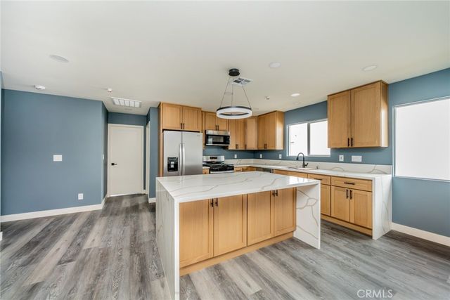 263 S 7th Street, Colton, CA 92324