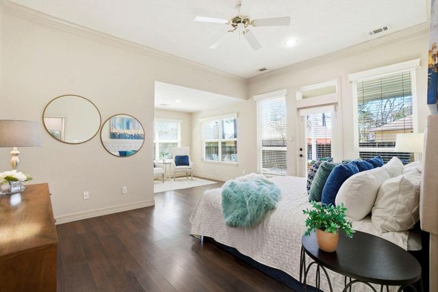 12807 Oak Village Drive, Montgomery, TX 77356