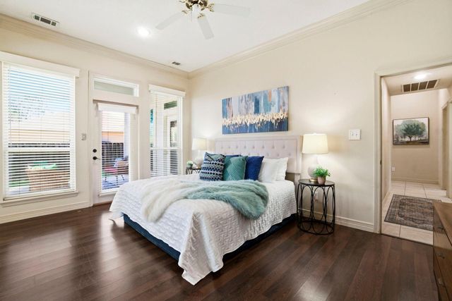 12807 Oak Village Drive, Montgomery, TX 77356