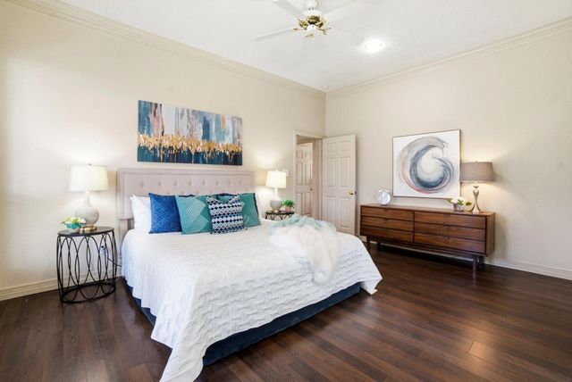 12807 Oak Village Drive, Montgomery, TX 77356