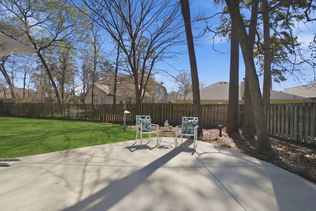 12807 Oak Village Drive, Montgomery, TX 77356