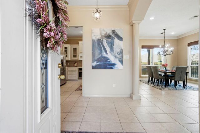 12807 Oak Village Drive, Montgomery, TX 77356