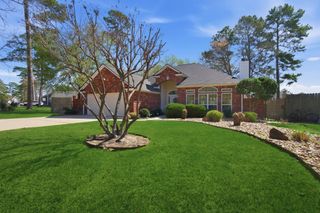 12807 Oak Village Drive, Montgomery, TX 77356