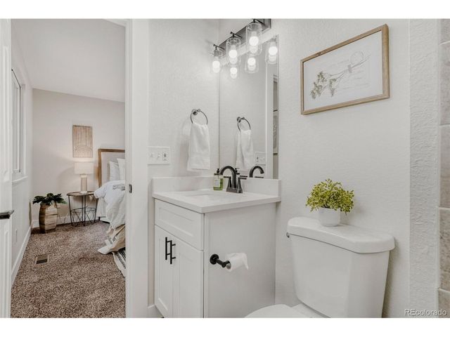 2597 S Dillon St, Aurora, CO 80014