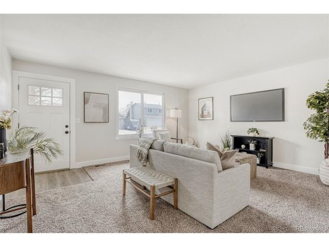 2597 S Dillon St, Aurora, CO 80014