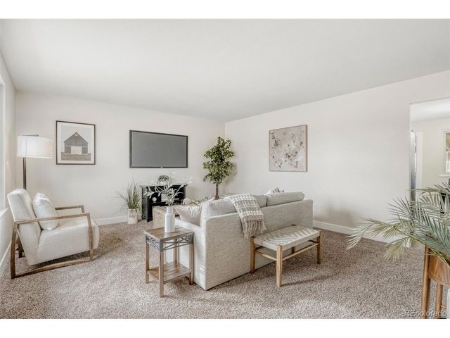 2597 S Dillon St, Aurora, CO 80014