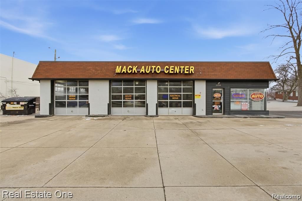 22900 Greater Mack Avenue, St. Clair Shores, MI 48080