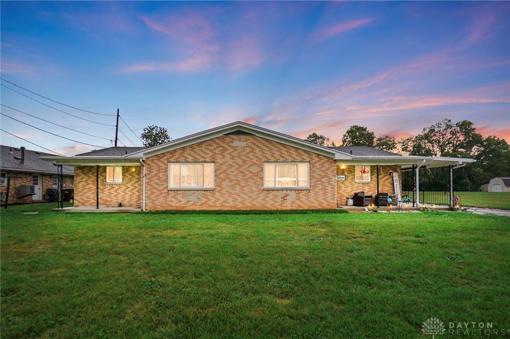 608 E 4th Street, Franklin, OH 45005