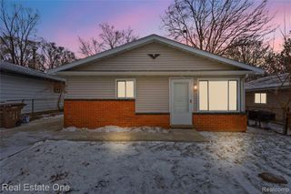 414 Kenilworth Avenue, Pontiac, MI 48342