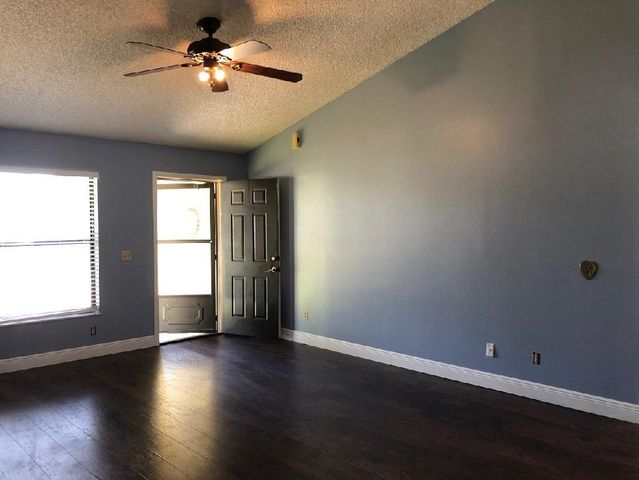 5890 SE Wilsie Drive SE, Stuart, FL 34997