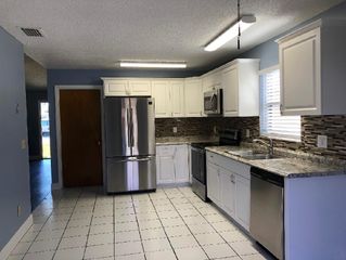 5890 SE Wilsie Drive SE, Stuart, FL 34997