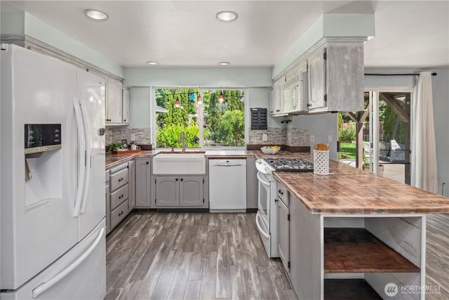 5027 110th ST NE, Marysville, WA 98271