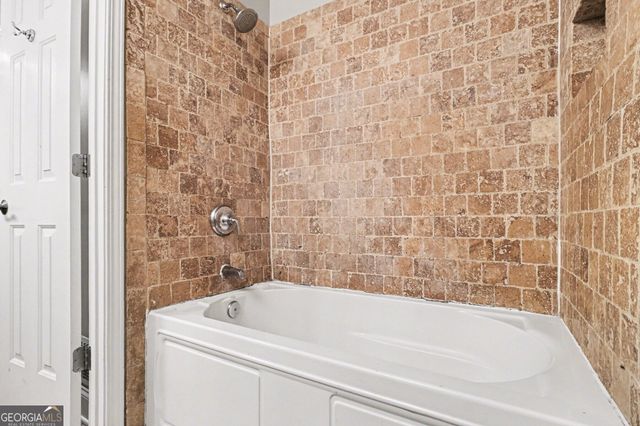 1202 Pine Heights, Atlanta, GA 30324