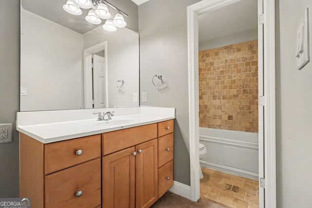1202 Pine Heights, Atlanta, GA 30324