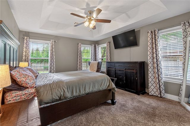 1004 Deerfield Meadow, Siloam Springs, AR 72761