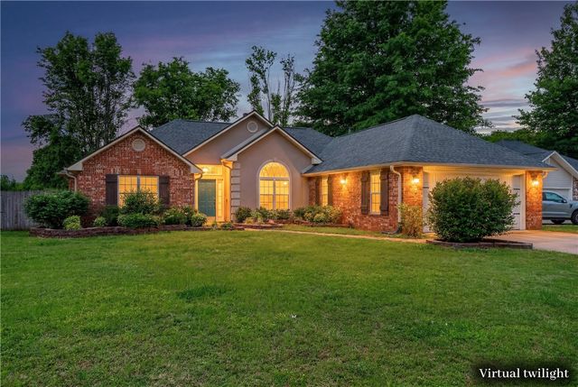 1004 Deerfield Meadow, Siloam Springs, AR 72761