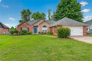 1004 Deerfield Meadow, Siloam Springs, AR 72761