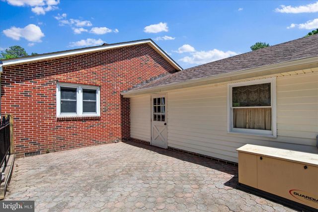 505 LAKEWOOD DR, Milford, DE 19963