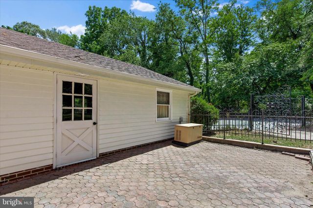 505 LAKEWOOD DR, Milford, DE 19963