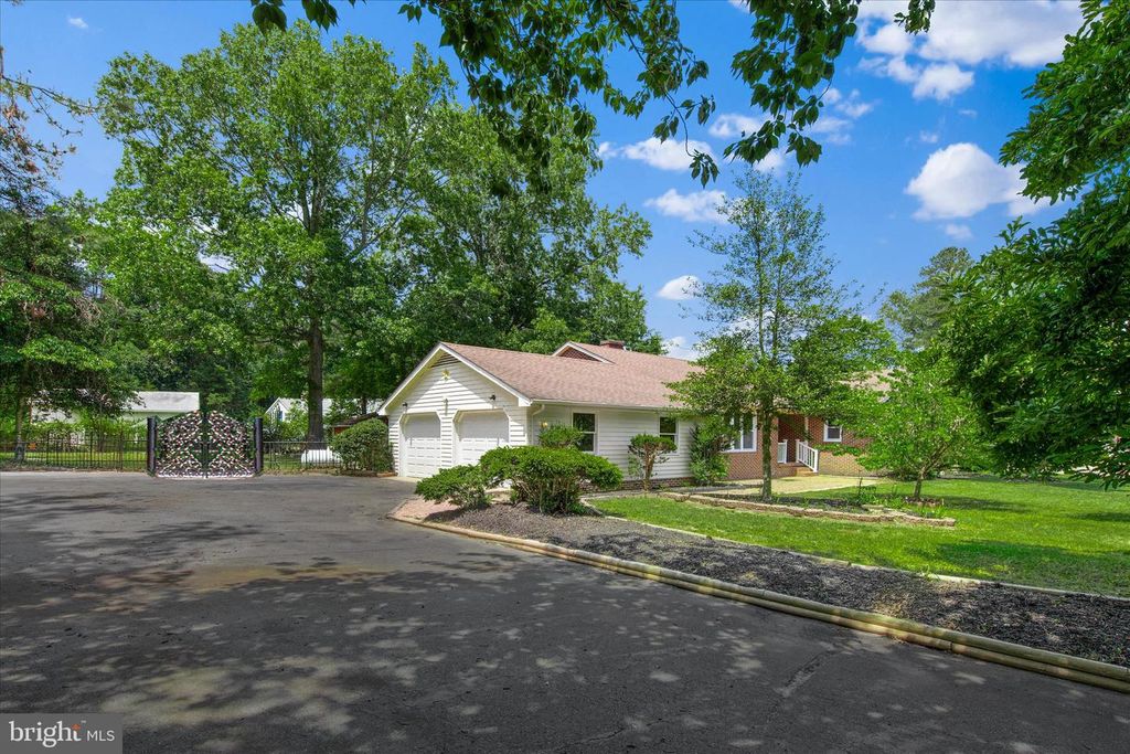 505 LAKEWOOD DR, Milford, DE 19963