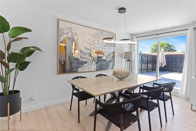 48 SE 7th Street, Hollywood, FL 33004