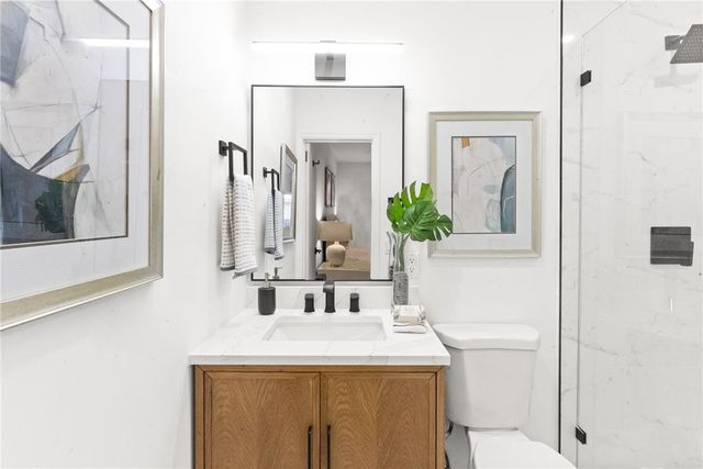 48 SE 7th Street, Hollywood, FL 33004