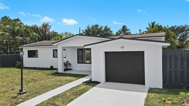 48 SE 7th Street, Hollywood, FL 33004