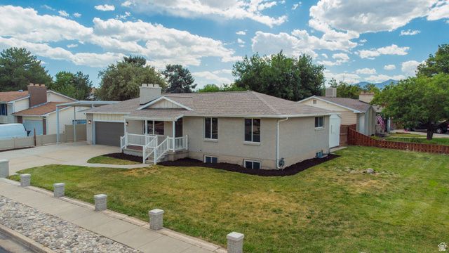 5552 S SOUTH HEW WOOD DR, Taylorsville, UT 84129
