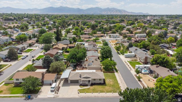 5552 S SOUTH HEW WOOD DR, Taylorsville, UT 84129
