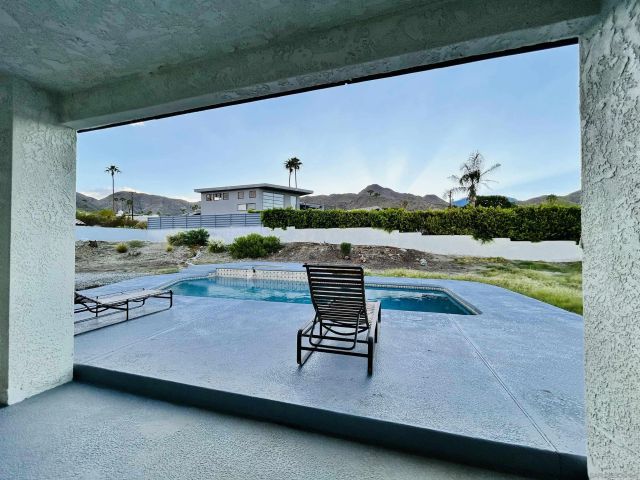 38825 Charlesworth Drive, Cathedral City, CA 92234