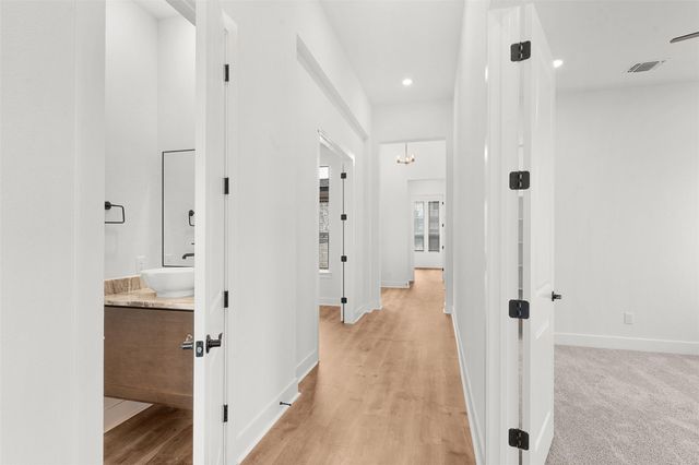 17308 Silverman DR, Pflugerville, TX 78660