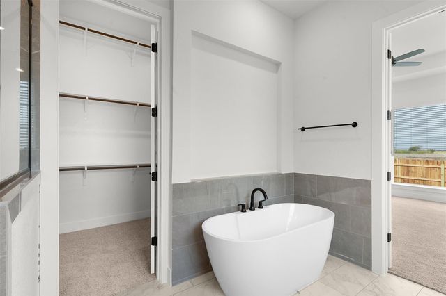 17308 Silverman DR, Pflugerville, TX 78660