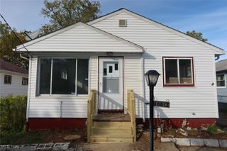 16613 Glenpark Avenue, Cleveland, OH 44128